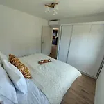 Apartment Victoria - 2 Bed With Balcony And Parking *