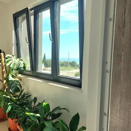 דירה Victoria - 2 Bed With Balcony And Parking