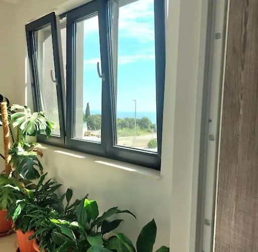 Lejlighed Victoria - 2 Bed With Balcony And Parking