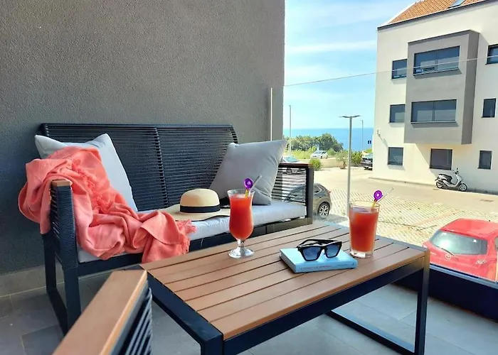 Lejlighed Victoria - 2 Bed With Balcony And Parking *